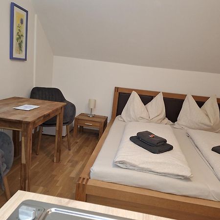 מריהצל Goessl, Apartement Und Doppelzimmer מראה חיצוני תמונה